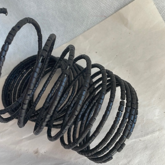 5 pcs Wood beads cuff bracelet snake holiday Christmas stuffing black - Picture 5 of 16